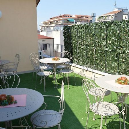 B&B Jolie Center Pescara Eksteriør billede